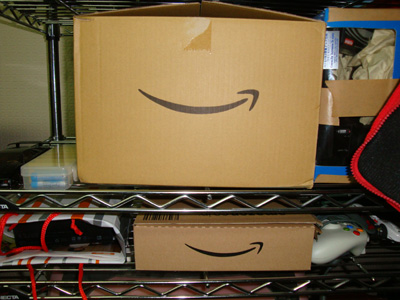 アマゾンのにやけ顔